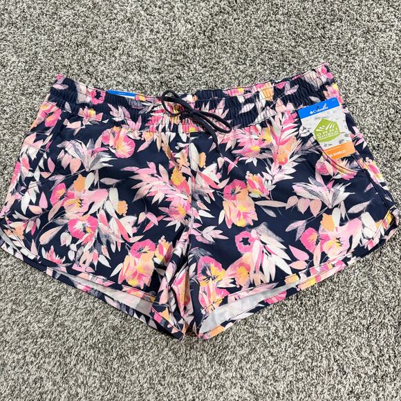 Columbia Pants - New with tags, Women's Columbia Bogata Bay Stretch 3" Inseam Shorts, Large (L)